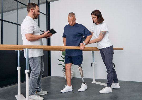 Testung einer Kenevo-Kniegelenksprothese